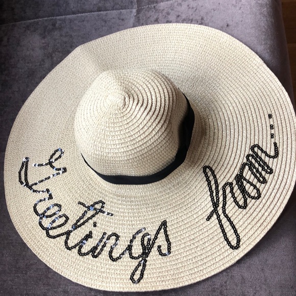 Accessories - Never worn “GREETINGS FROM...” hat